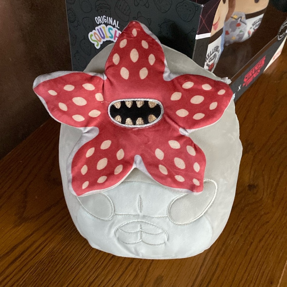 demogorgon Squishmallow Stranger Things